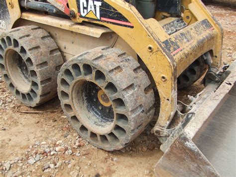 airless skid steer tire|no flat skid loader tires.